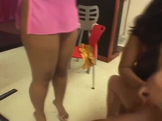 Amanda And Taras Blowjobs