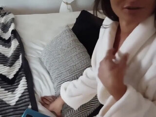 kat paye le loueur avec son cul