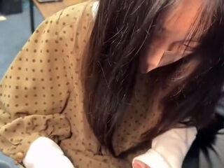 [amateur First Time Shooting] A Cute 19-year-old With A Baby Face! When I Took Off Her Clothes, I Was Surprised To Find That She Had Big Breasts! This