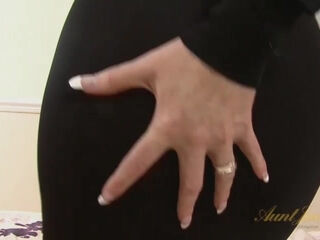 Red masturbates in stockings