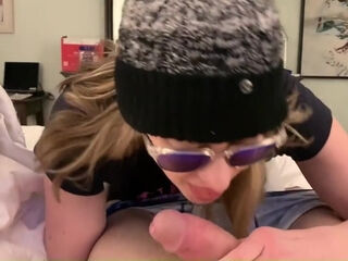 Hot Milf Slut In Sunglasses Inhaling Cock