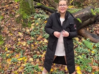 Extremely Horny Milf Pussy Squirts Outdoors