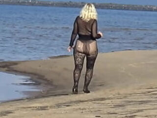Beach walks in black nylon