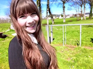 Explosive boat trip for Emma, 30 years old! - Jacquie et Michel TV