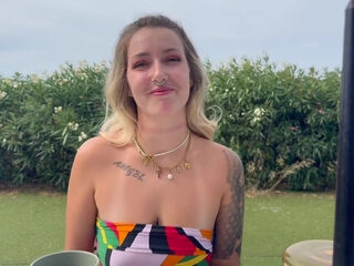 Mila, 34, comes to live her experiences in the South ... - Jacquie et Michel TV