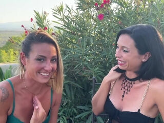 Joss doesn't want to end his evening alone - Jacquie et Michel TV