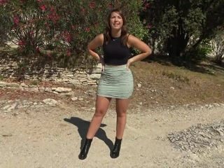 Lavyana, 29, is titillated by her new anal challenge! - Jacquie et Michel TV