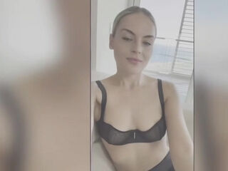 Joy is waiting for her double dose of pleasure! - Jacquie et Michel TV