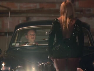 Coquette ventures into much harder lands… - Jacquie et Michel TV