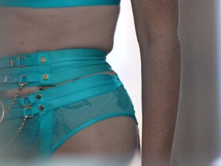 Pam and Oletsha are very welcoming... - Jacquie et Michel TV