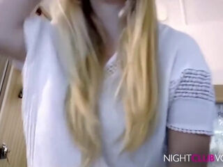 Teen 18+ Nach Der Schule Im Beuntzt