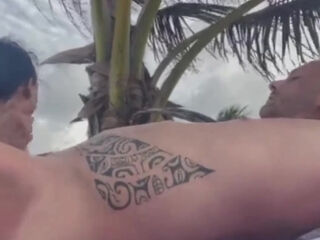 on failli se faire suprendre a la plage