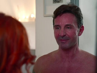 A difficult captain to convince - Jacquie et Michel TV