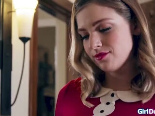 It Is Your Love Spell So Start Licking - Kenzie Taylor, Giselle Palmer And Bella Bends