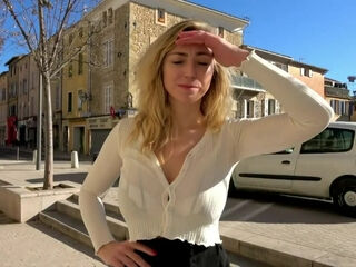 Didine seduces her driver... - Jacquie et Michel TV